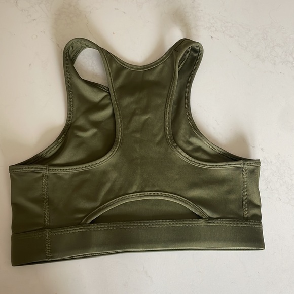 Nike dri fit sports bra size small - Picture 3 of 3